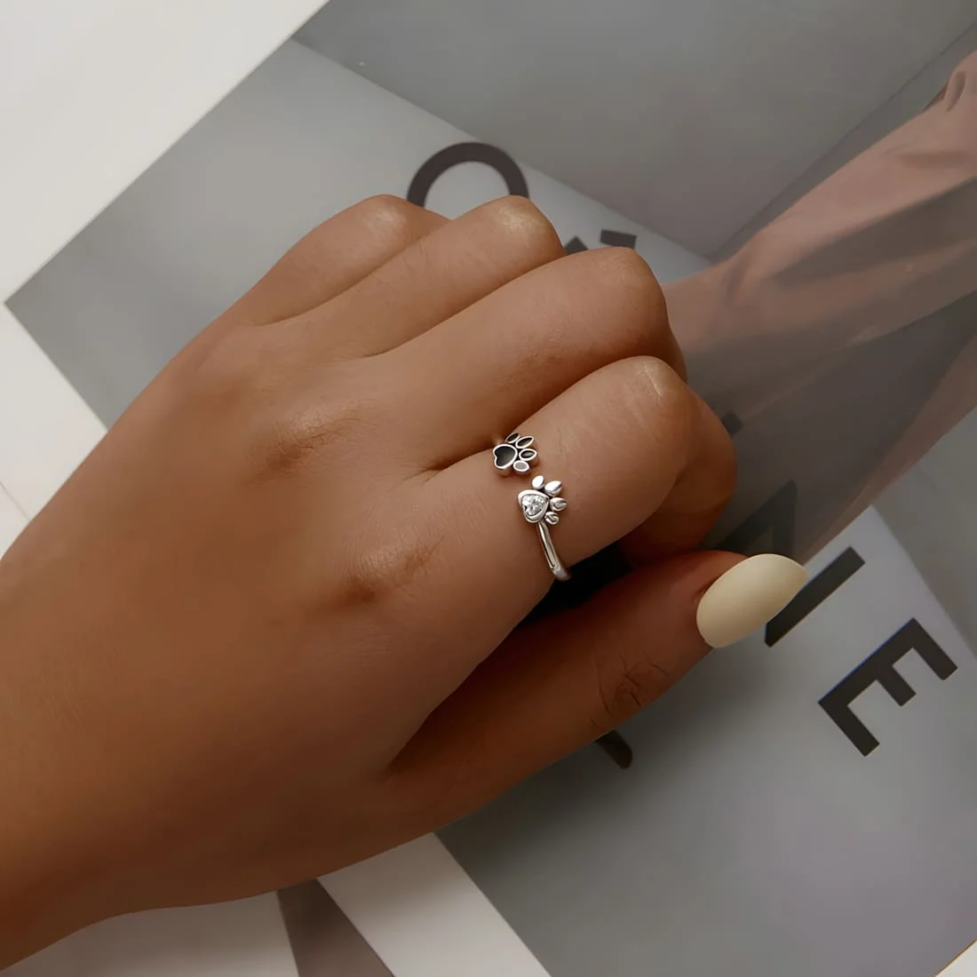 Anillo de Patas <myexti><span>Plata de Ley 925, chapada en oro blanco, con circonitas y esmalte negro - ajustable</span></myexti> - Imagen 2