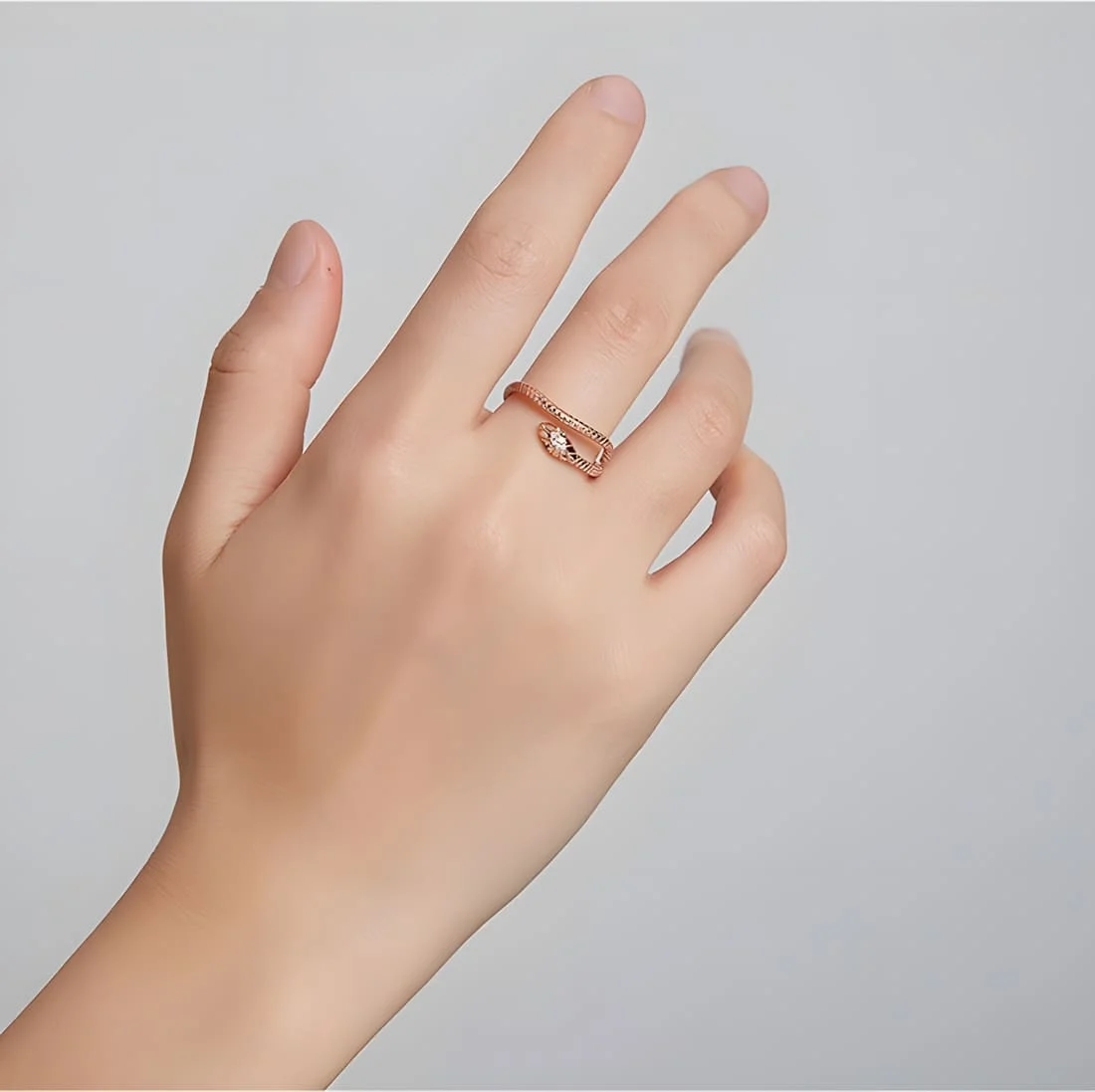 Anillo Serpiente Cobra <myexti><span>Plata de Ley 925, chapada en oro rosa, con circonitas blancas y verdes - ajustable</span></myexti> - Imagen 5