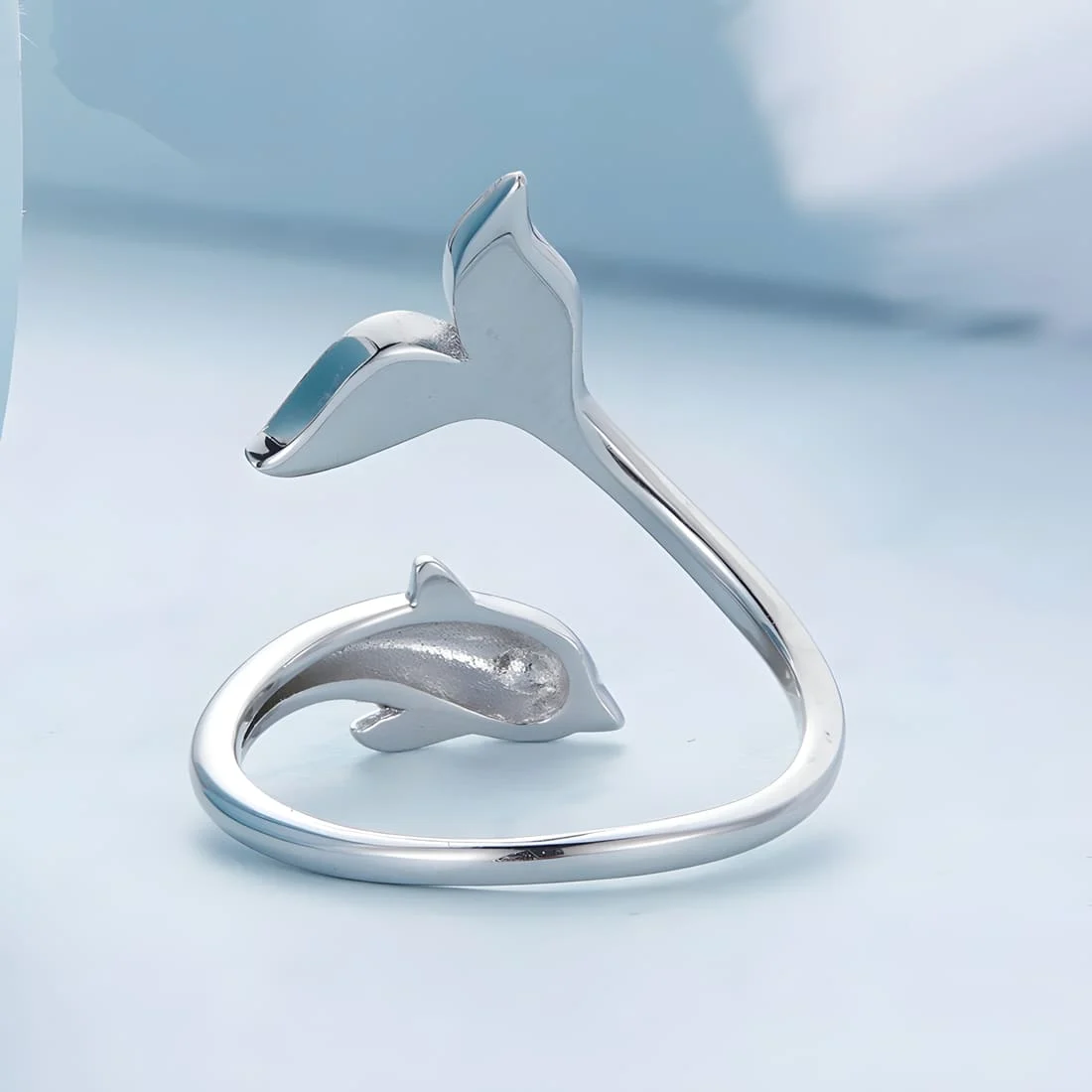 Anillo de Delfín <myexti><span>Plata de Ley 925, chapada en oro blanco, con cola esmaltada a mano - ajustable</span></myexti> - Imagen 4