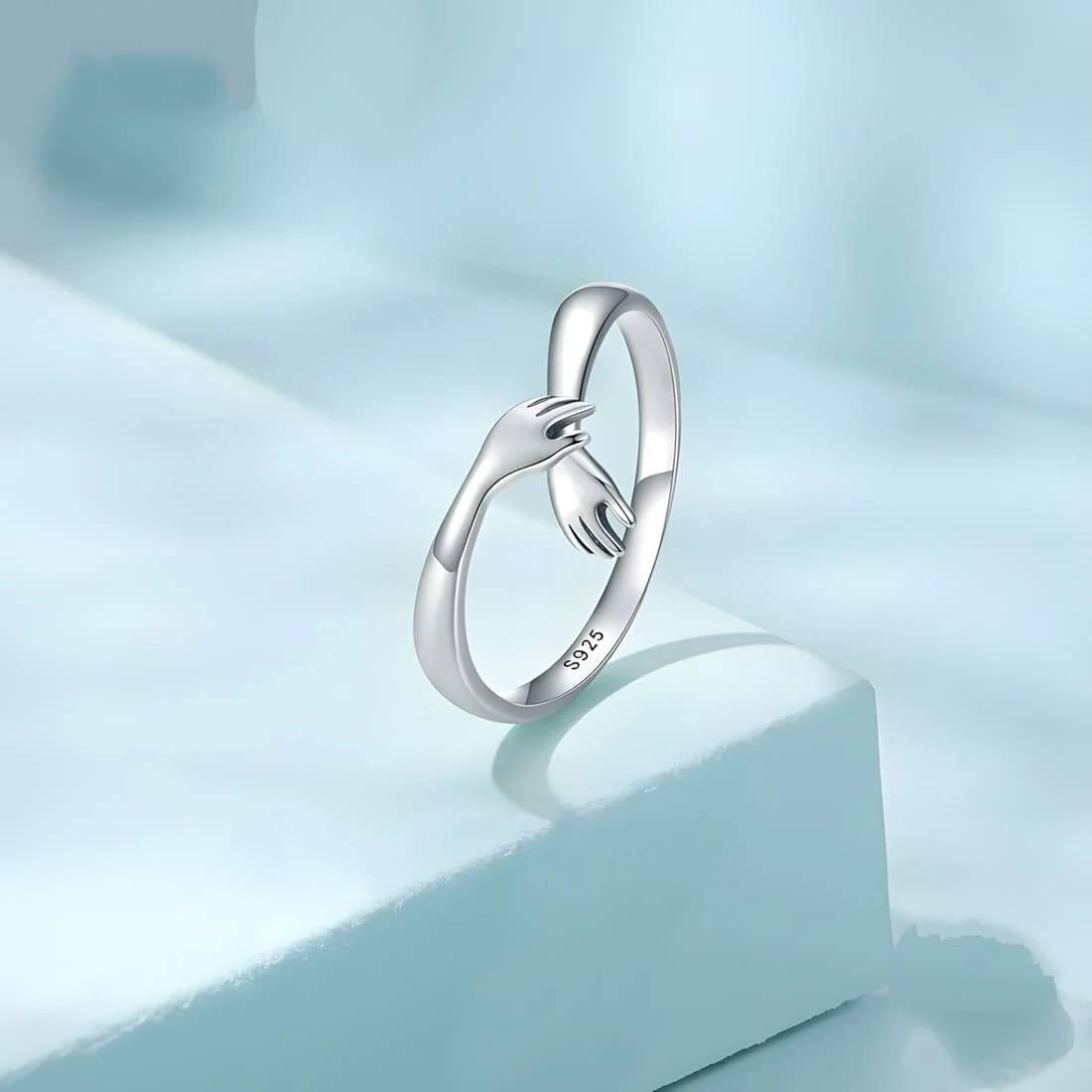 Anillo Abrazo <myexti><span>Plata de Ley 925, chapada en oro blanco, con detalles de manos - ajustable</span></myexti> - Imagen 3