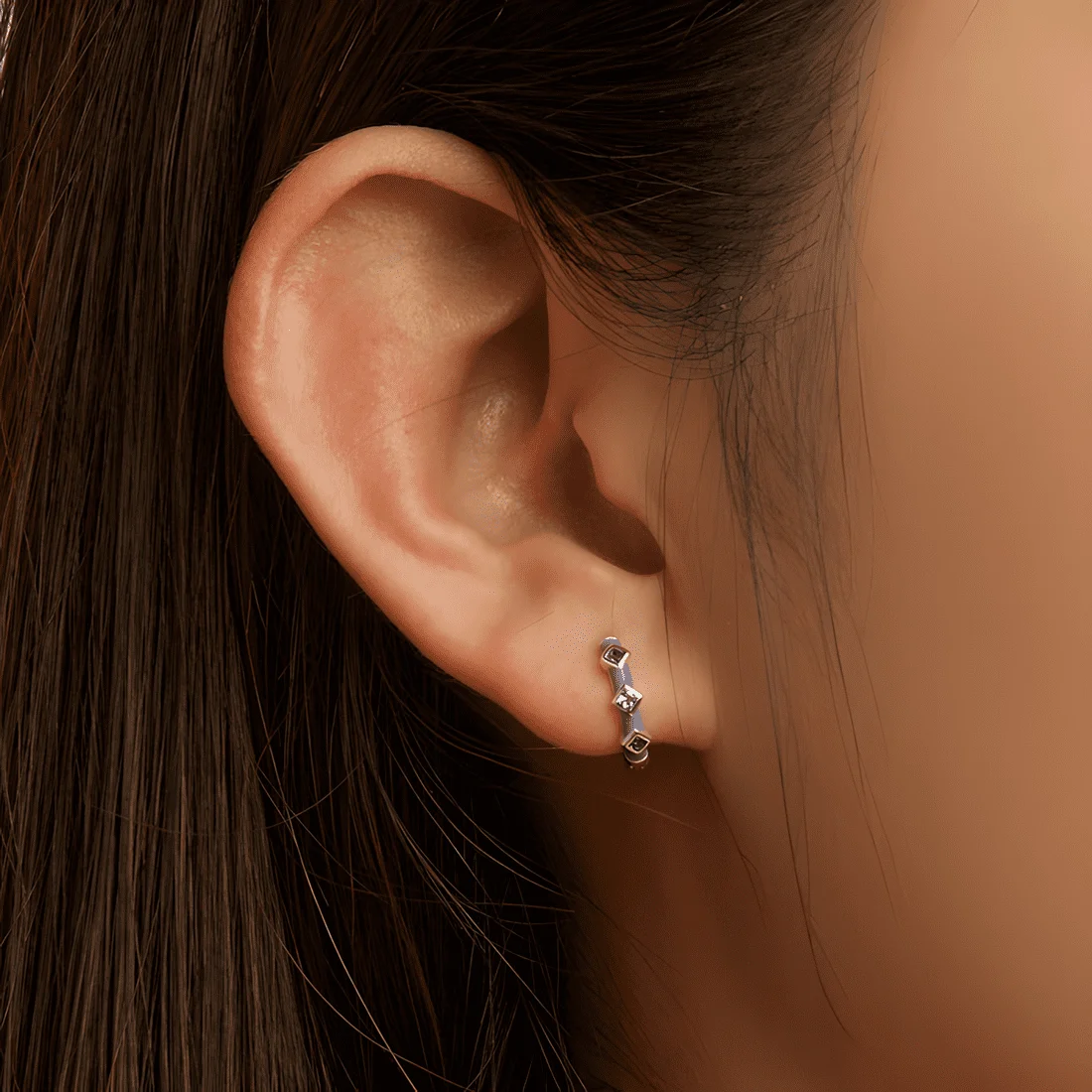 Pendientes de Aro Púrpura <myexti><span>Plata de Ley 925, chapada en oro blanco, con esmalte púrpura y circonitas azul claro</span></myexti> - Imagen 2