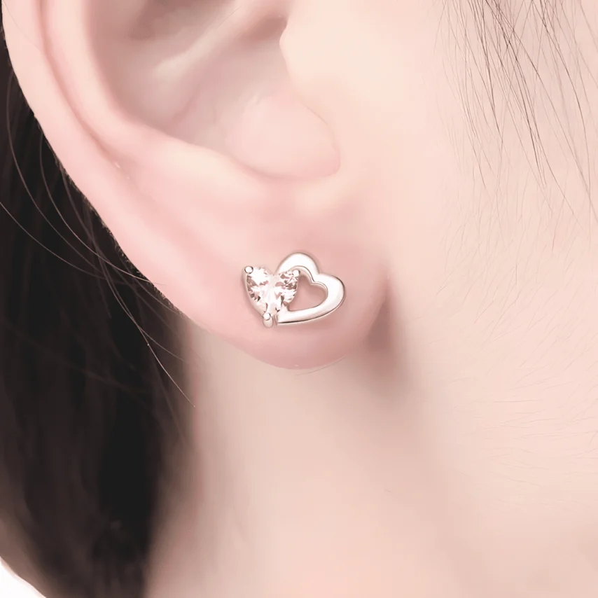Pendientes de Botón Corazón Rosa <myexti><span>Plata de Ley 925, chapada en oro blanco, con circonitas en forma de corazón rosa</span></myexti> - Imagen 2