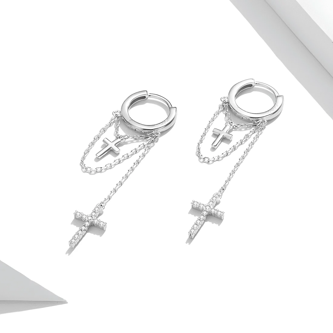 Pendientes de Aro Colgantes con Cruz <myexti><span>Plata de Ley 925, chapada en oro blanco, con circonitas y detalles de cadena</span></myexti> - Imagen 3