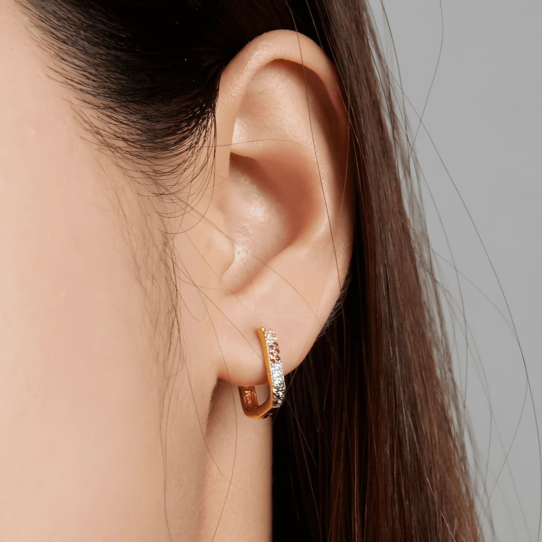 Pendientes de Aro Rectangular Arcoíris <myexti><span>Plata de Ley 925, chapada en oro blanco, con circonitas multicolores</span></myexti> - Imagen 2