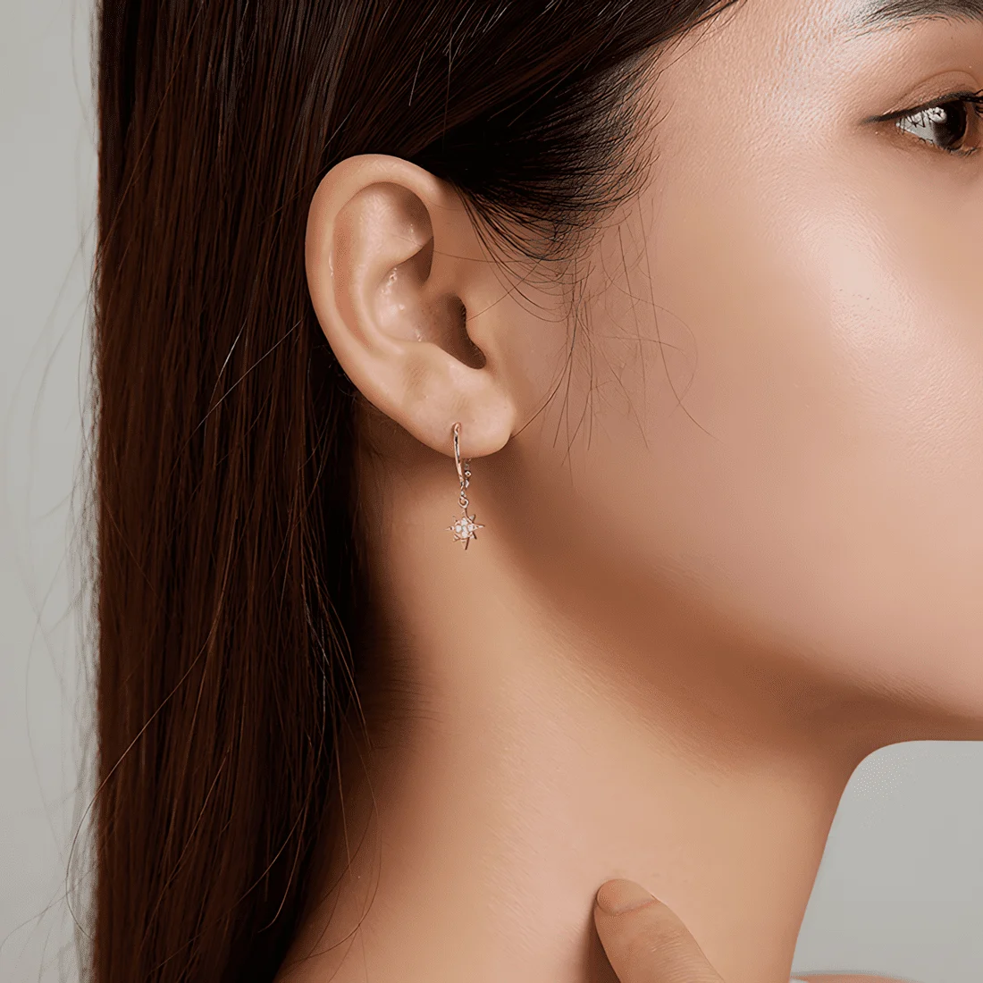 Pendientes Colgantes de Aro con Luna y Estrella <myexti><span>Plata de Ley 925, chapada en oro amarillo, con circonitas</span></myexti> - Imagen 3