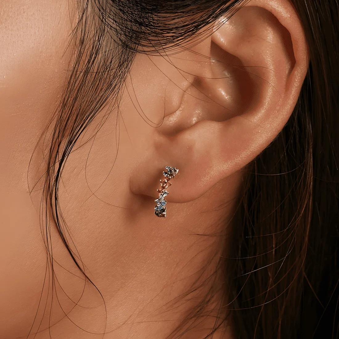 Pendientes de Aro Arcoíris <myexti><span>Plata de Ley 925, chapada en oro blanco, con circonitas multicolores</span></myexti> - Imagen 2