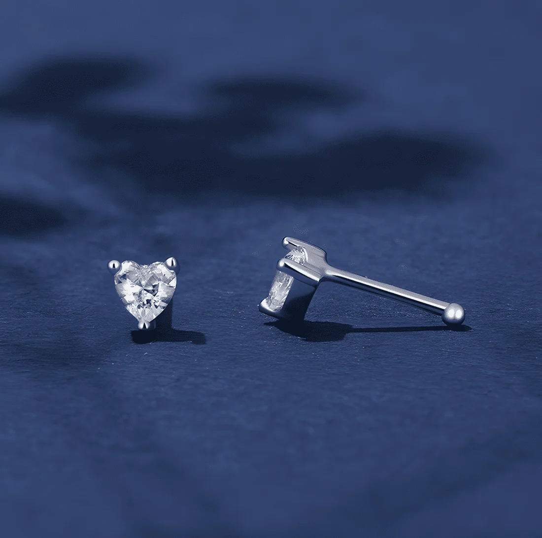 Pendientes de Botón Corazones Brillantes <myexti><span>Plata de Ley 925, chapada en oro blanco, con circonitas</span></myexti> - Imagen 4