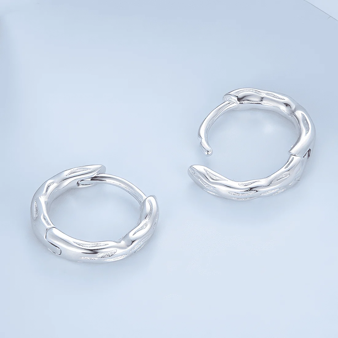 Pendientes de Aro Ola <myexti><span>Plata de Ley 925, chapada en oro blanco</span></myexti> - Imagen 3