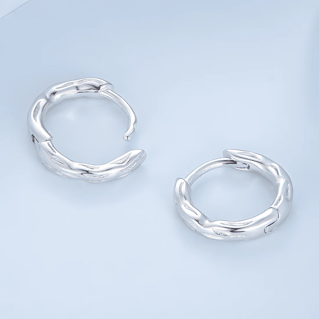 Pendientes de Aro Ola <myexti><span>Plata de Ley 925, chapada en oro blanco</span></myexti> - Imagen 4