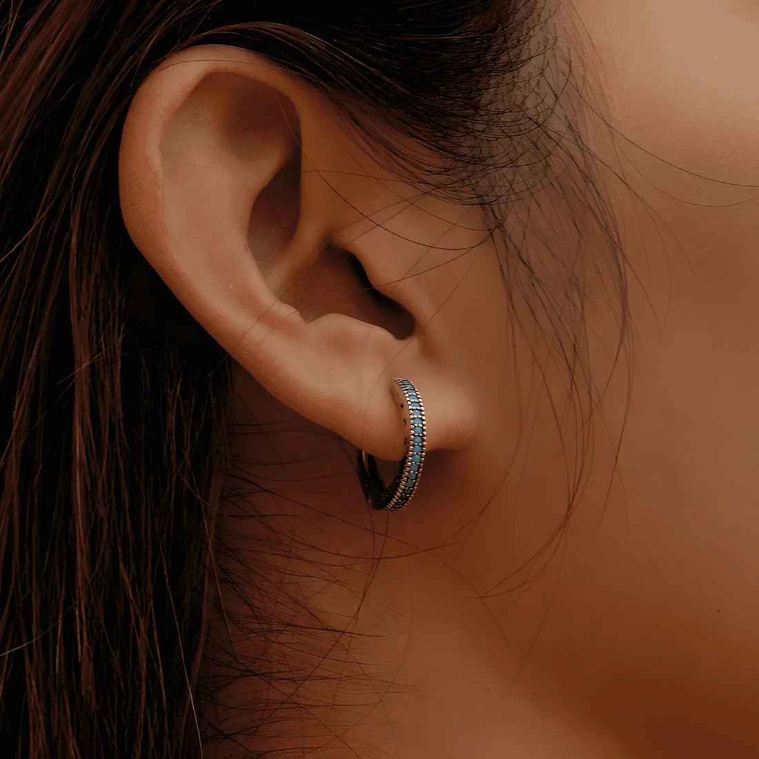 Pendientes de Aro con Turquesas <myexti><span>Plata de Ley 925, chapada en oro blanco, con piedras turquesas</span></myexti> - Imagen 2