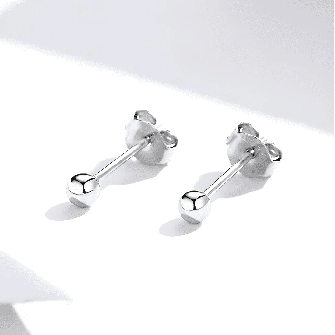 Pendientes de Botón con Esferas Pequeñas <myexti><span>Plata de Ley 925, chapada en oro blanco, en estilo minimalista</span></myexti> - Imagen 3