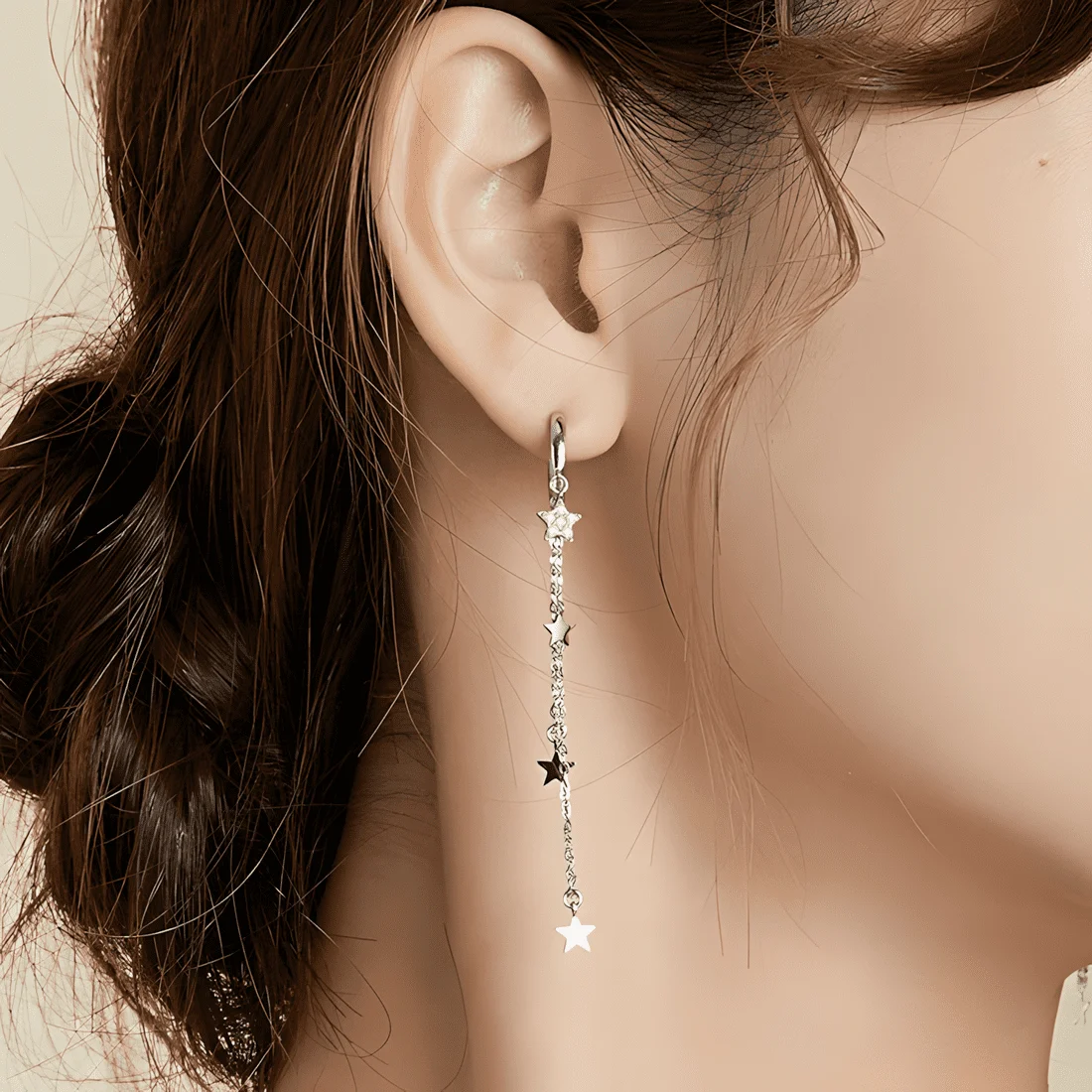 Pendientes Colgantes de Estrellas <myexti><span>Plata de Ley 925, chapada en oro blanco, con circonitas y detalles de cadena</span></myexti> - Imagen 2