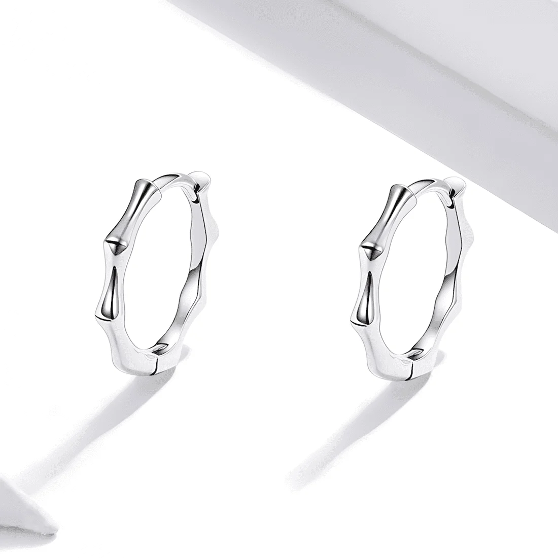 Pendientes de Aro Bambú <myexti><span>Plata de Ley 925, chapada en oro blanco</span></myexti> - Imagen 3