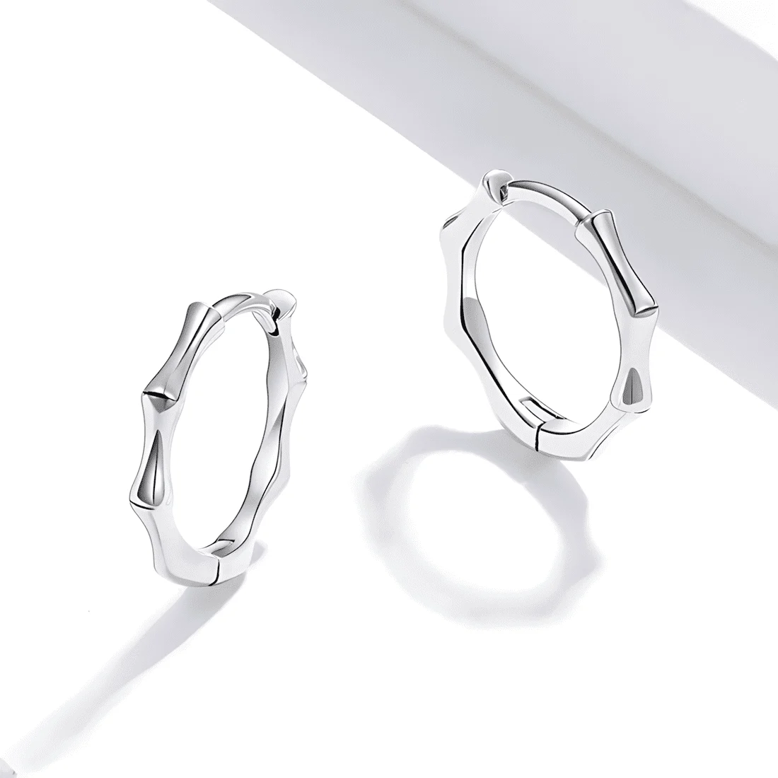 Pendientes de Aro Bambú <myexti><span>Plata de Ley 925, chapada en oro blanco</span></myexti> - Imagen 4