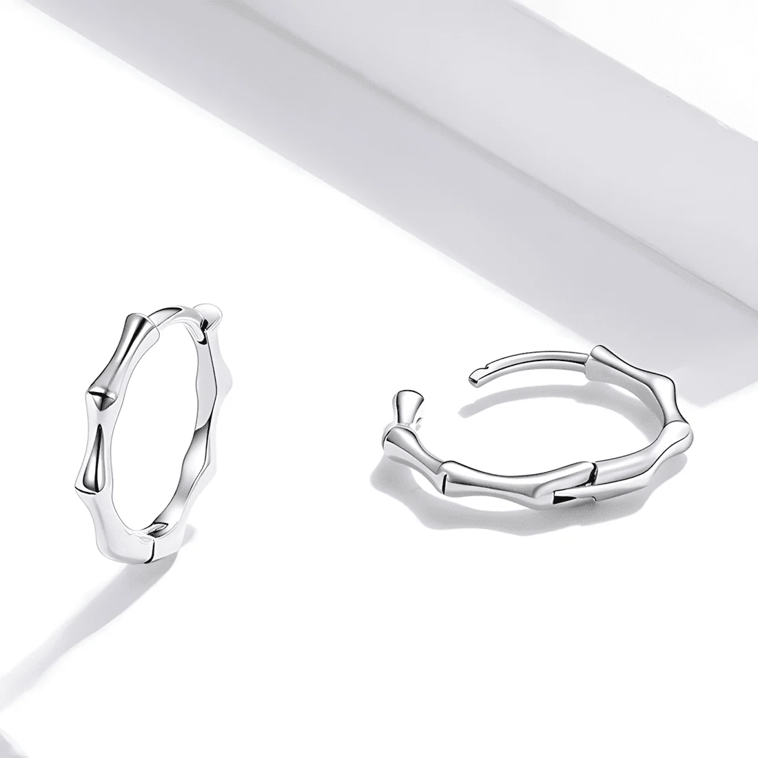 Pendientes de Aro Bambú <myexti><span>Plata de Ley 925, chapada en oro blanco</span></myexti> - Imagen 5