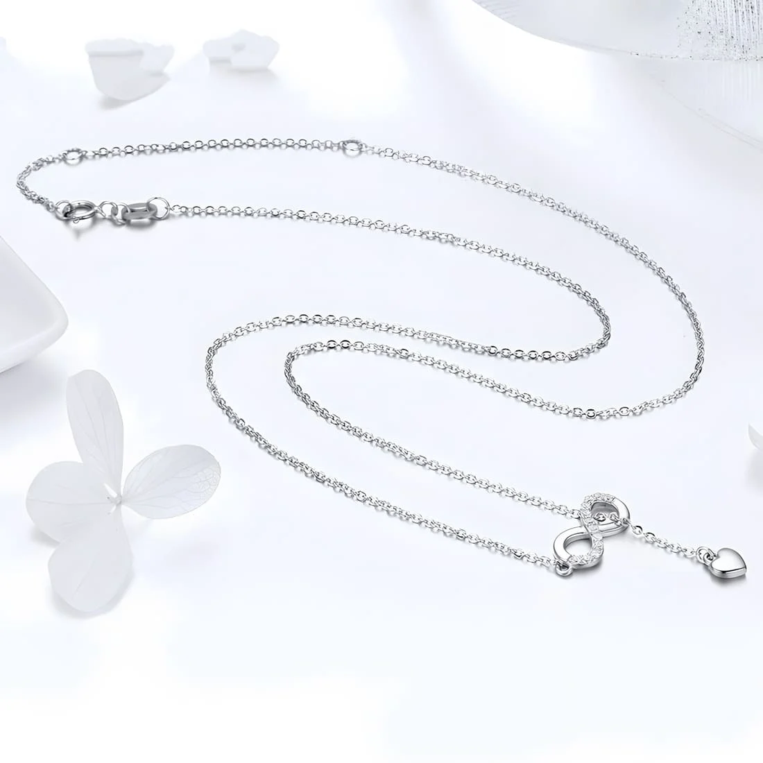 Collar Corazón Infinito <myexti><span>Plata de Ley 925, chapada en oro blanco, con circonitas y longitud ajustable</span></myexti> - Imagen 3