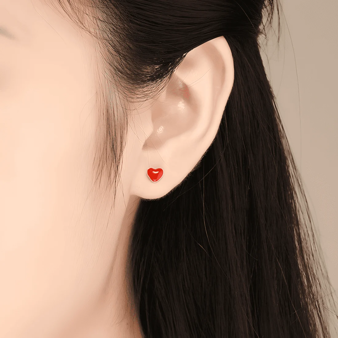 Pendientes de Botón Corazones Rojos <myexti><span>Plata de Ley 925, chapada en oro blanco, esmaltados en rojo</span></myexti> - Imagen 2