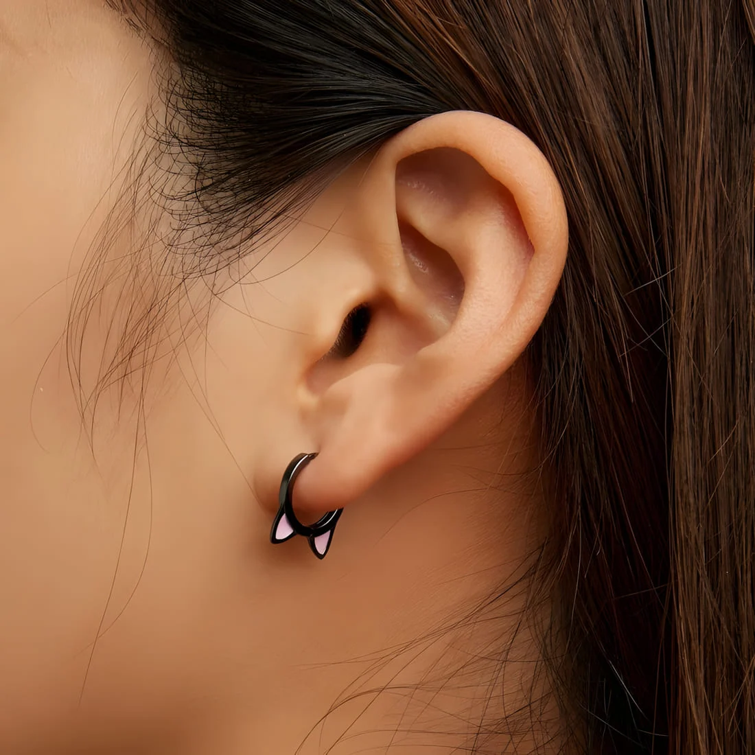 Pendientes de Aro con Orejas de Gato <myexti><span>Plata de Ley 925, chapada en negro, con detalles esmaltados en rosa</span></myexti> - Imagen 2