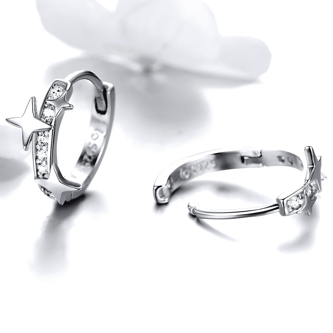 Pendientes de Aro con Estrellas <myexti><span>Plata de Ley 925, chapada en oro blanco, con circonitas</span></myexti> - Imagen 4