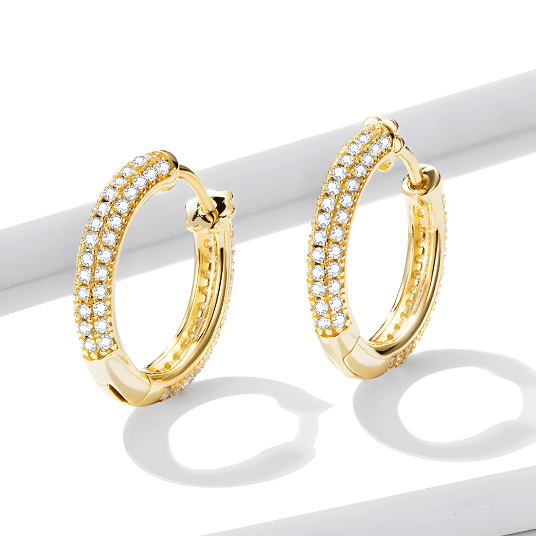 Pendientes de Aro Brillantes <myexti><span>Plata de Ley 925, chapada en oro amarillo, con circonitas</span></myexti> - Imagen 3