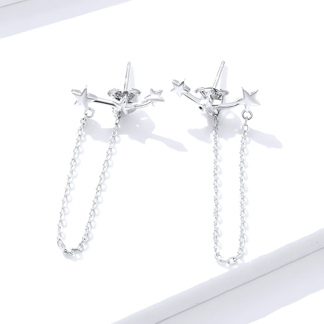 Pendientes Colgantes de Estrellas <myexti><span>Plata de Ley 925, chapada en oro blanco, con detalles de cadena</span></myexti> - Imagen 4