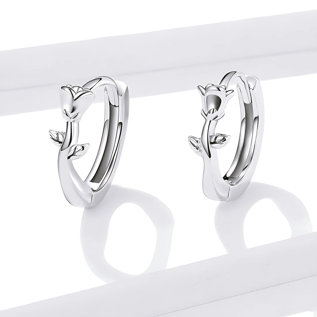 Pendientes de Aro con Rosas <myexti><span>Plata de Ley 925, chapada en oro blanco</span></myexti> - Imagen 3