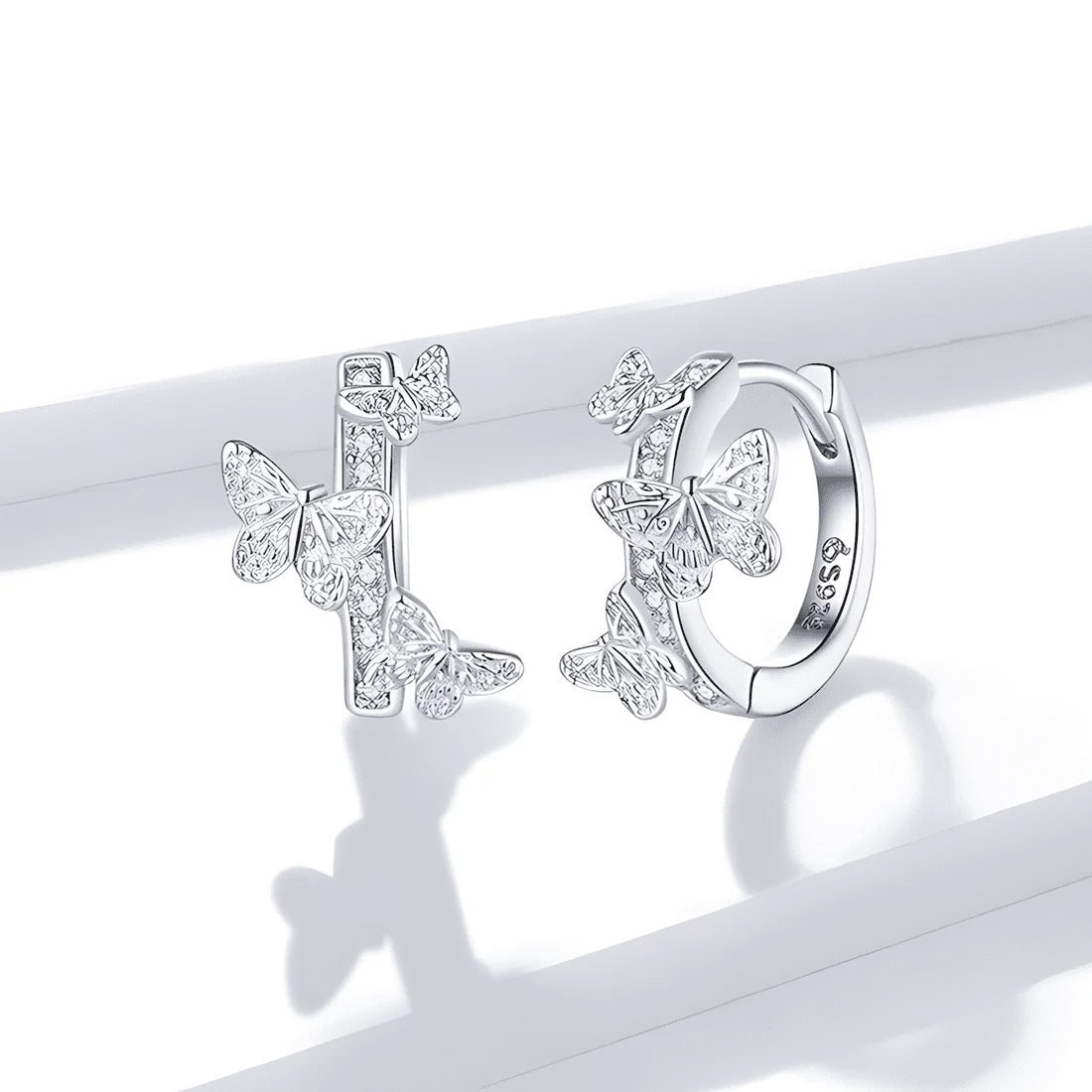 Pendientes de Aro con Mariposas <myexti><span>Plata de Ley 925, chapada en oro blanco, con circonitas</span></myexti> - Imagen 4
