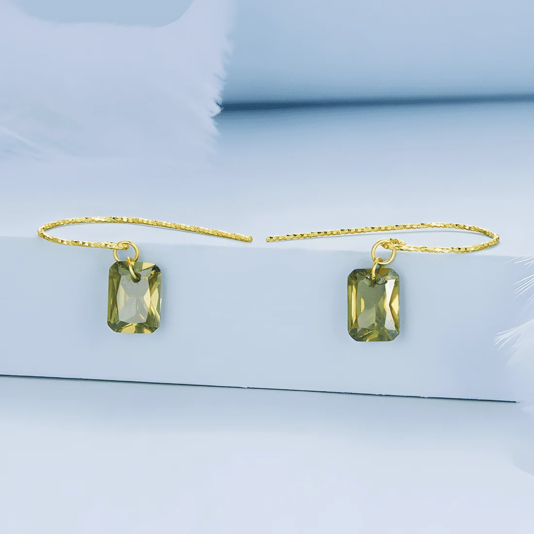 Pendientes de Gota Verdes <myexti><span>Plata de Ley 925, chapada en oro amarillo, con cristales verdes</span></myexti> - Imagen 3