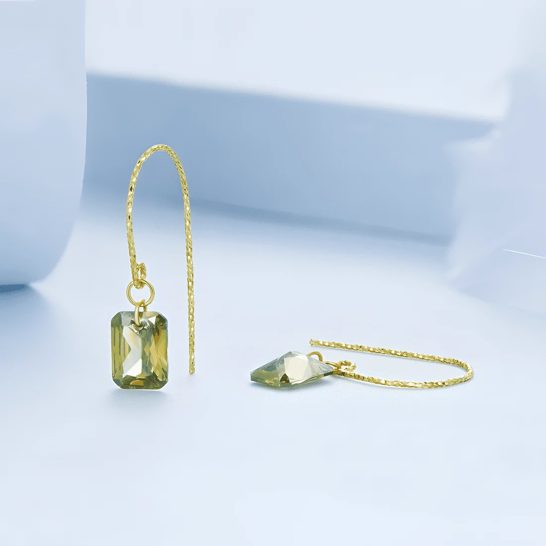 Pendientes de Gota Verdes <myexti><span>Plata de Ley 925, chapada en oro amarillo, con cristales verdes</span></myexti> - Imagen 4
