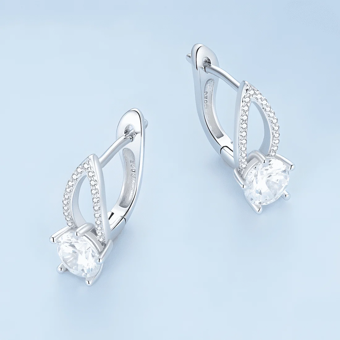 Pendientes de Aro Brillantes <myexti><span>Plata de Ley 925, chapada en oro blanco, con circonitas brillantes y un diseño elegante</span></myexti> - Imagen 4