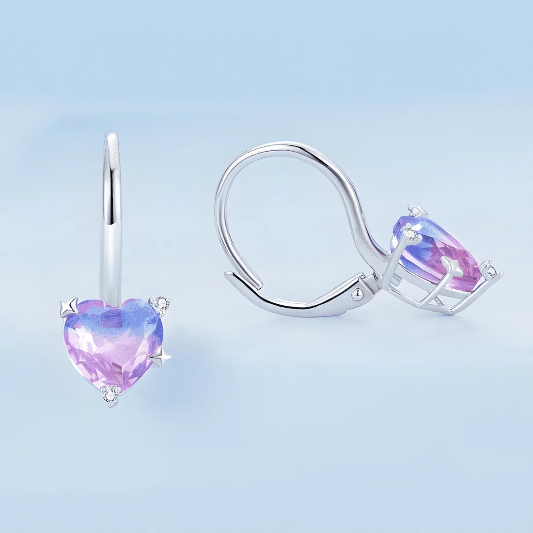 Pendientes Colgantes Corazón Aurora <myexti><span>Plata de Ley 925, chapada en oro blanco, con cristales iridiscentes en forma de corazón</span></myexti> - Imagen 3