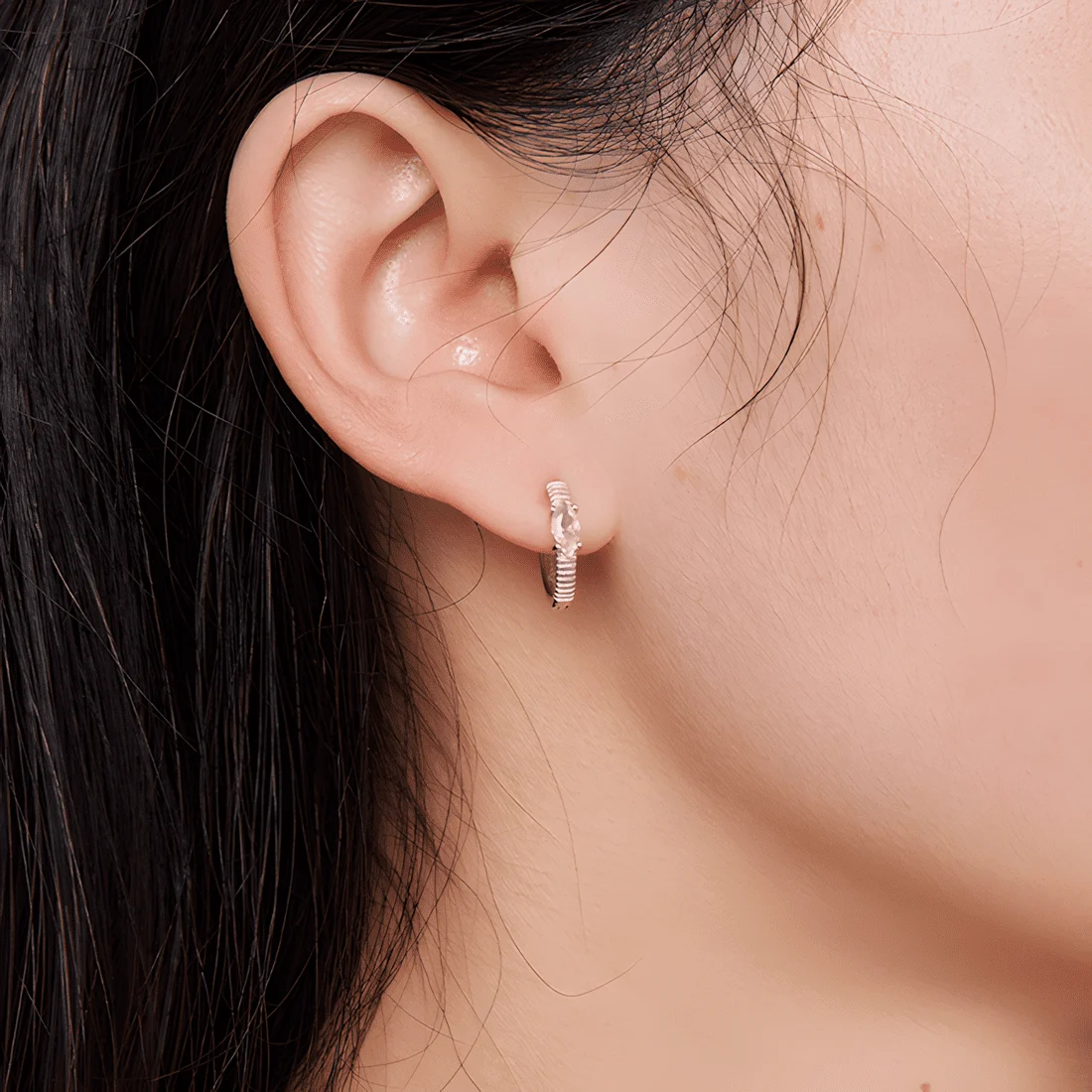 Pendientes de Aro Rosas <myexti><span>Plata de Ley 925, chapada en oro blanco, con circonitas rosas en corte marquesa</span></myexti> - Imagen 2