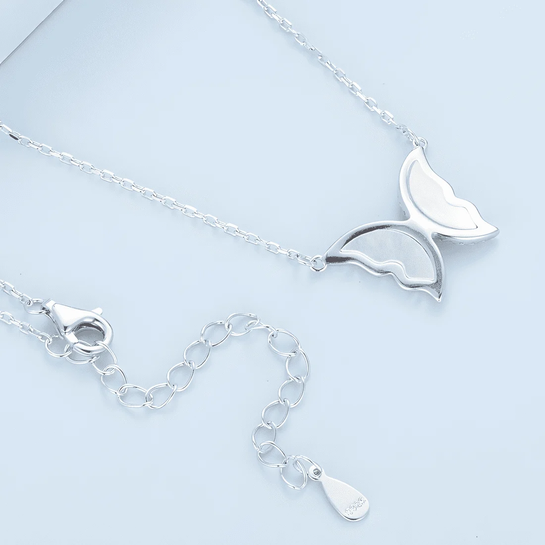 Collar Mariposa <myexti><span>Plata de Ley 925, chapada en oro blanco, con circonitas y longitud ajustable</span></myexti> - Imagen 4