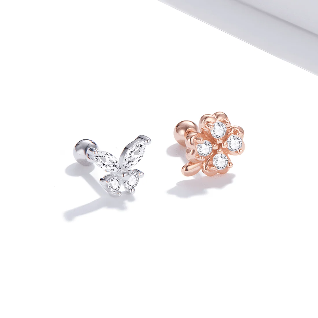 Pendientes de Botón Mariposa y Trébol de Cuatro Hojas <myexti><span>Plata de Ley 925, chapada en oro blanco y oro rosa, con circonitas</span></myexti> - Imagen 5
