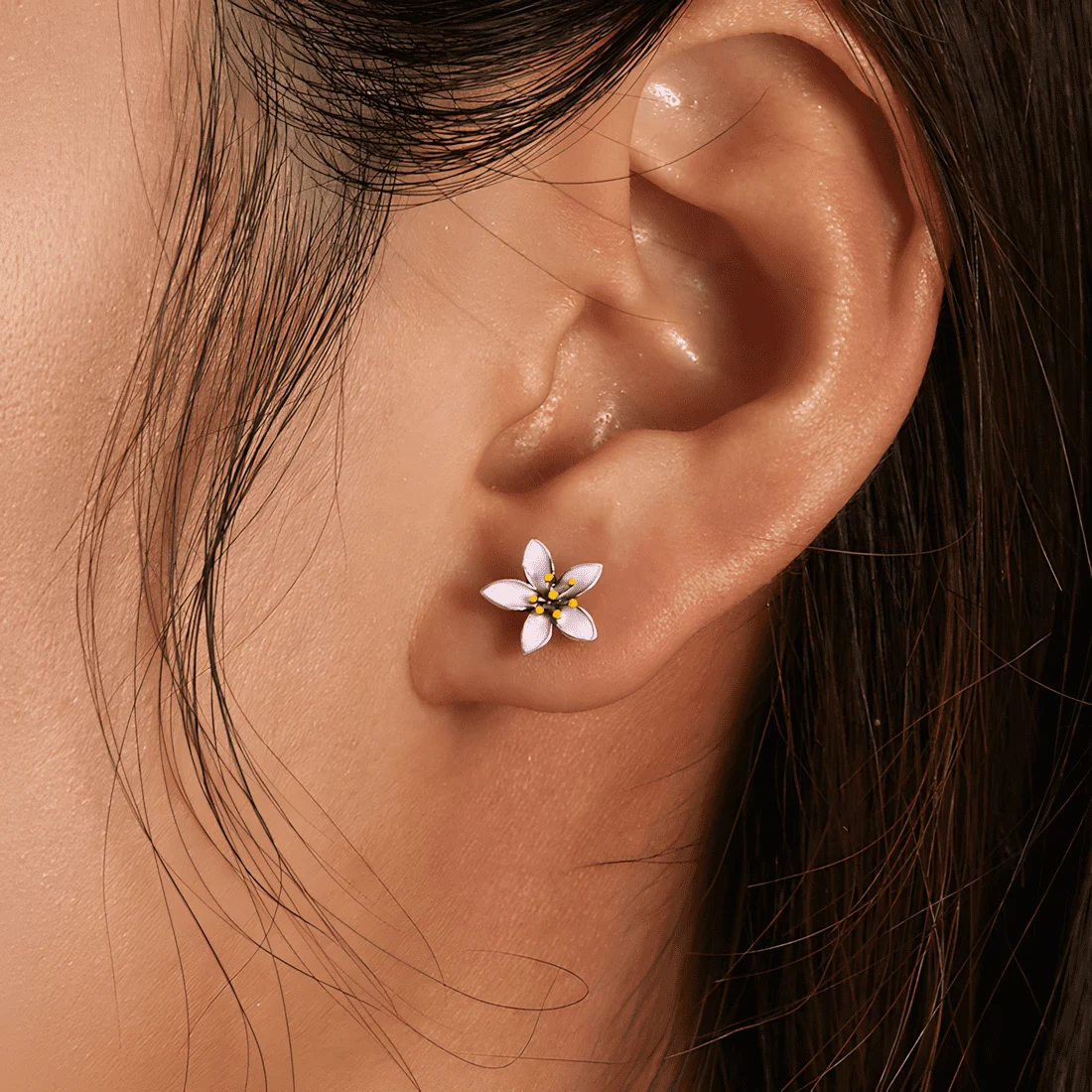 Pendientes de Lirios <myexti><span>Plata de Ley 925, chapada en oro blanco, esmaltados a mano en rosa</span></myexti> - Imagen 2