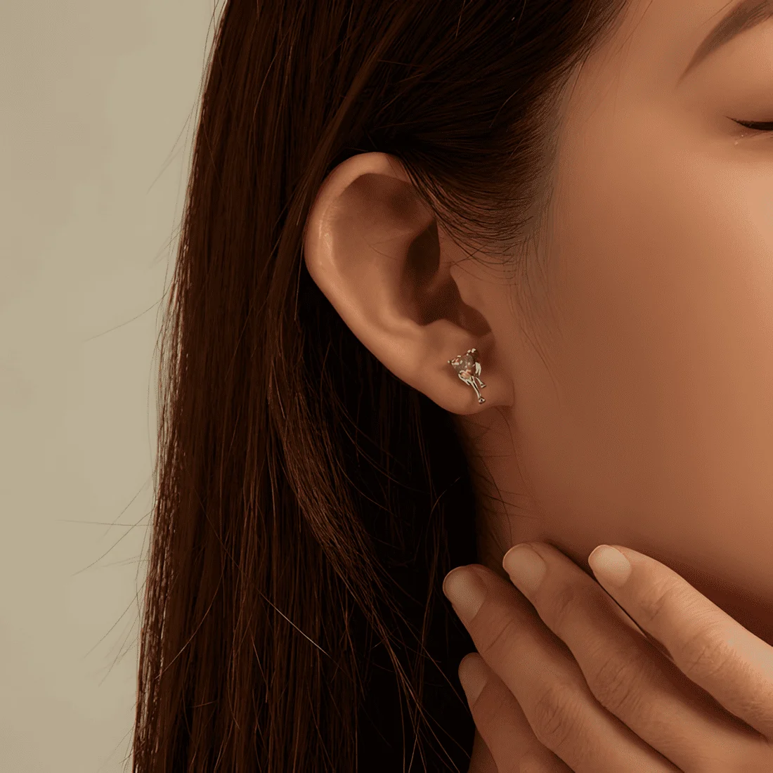 Pendientes de Botón Corazón Rosa <myexti><span>Plata de Ley 925, chapada en oro blanco, con circonitas rosas en forma de corazón</span></myexti> - Imagen 2