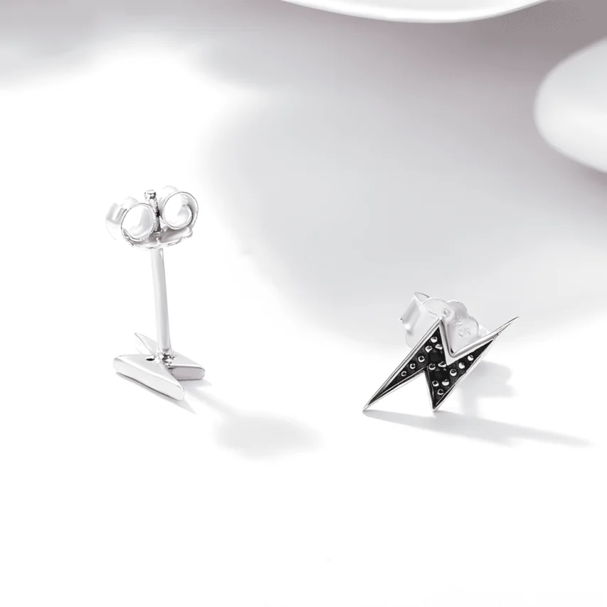 Pendientes de Botón Rayo Negro <myexti><span>Plata de Ley 925, chapada en oro blanco, con circonitas negras</span></myexti> - Imagen 4