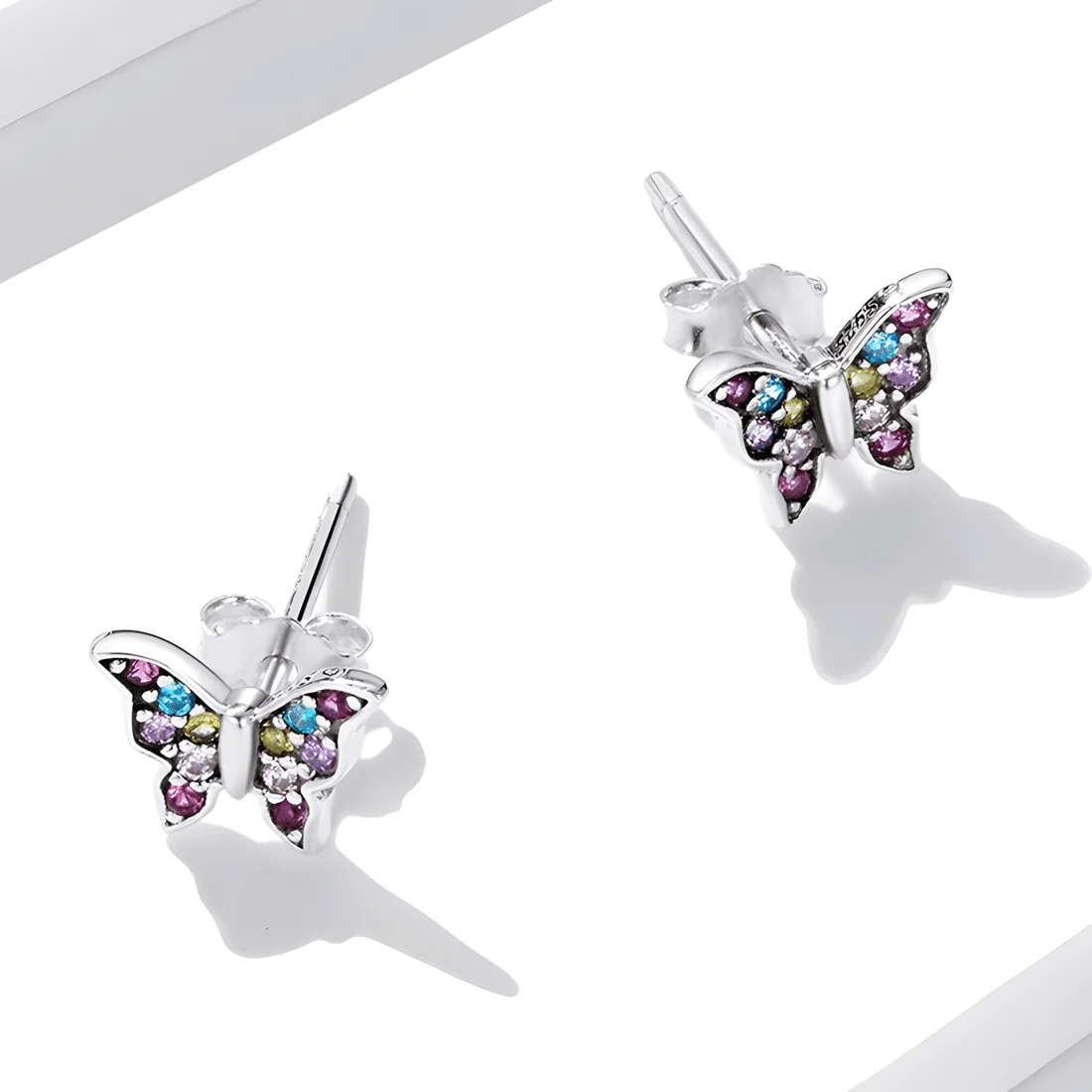 Pendientes de Mariposas <myexti><span>Plata de Ley 925, chapada en oro blanco, con circonitas de colores</span></myexti> - Imagen 4
