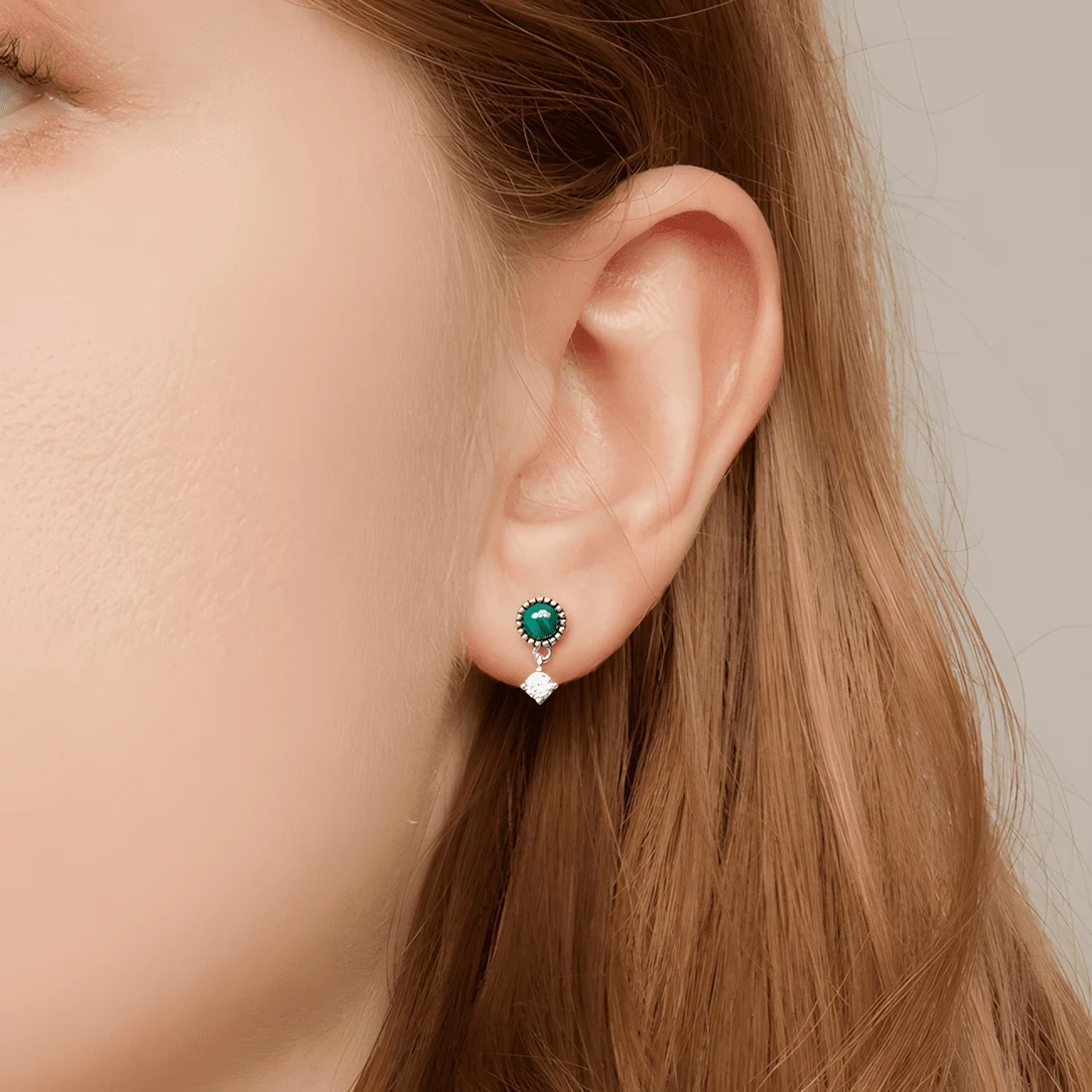 Pendientes de Botón Vintage con Malaquita <myexti><span>Plata de Ley 925, chapada en oro blanco, con piedra de malaquita y colgante de circonitas</span></myexti> - Imagen 2