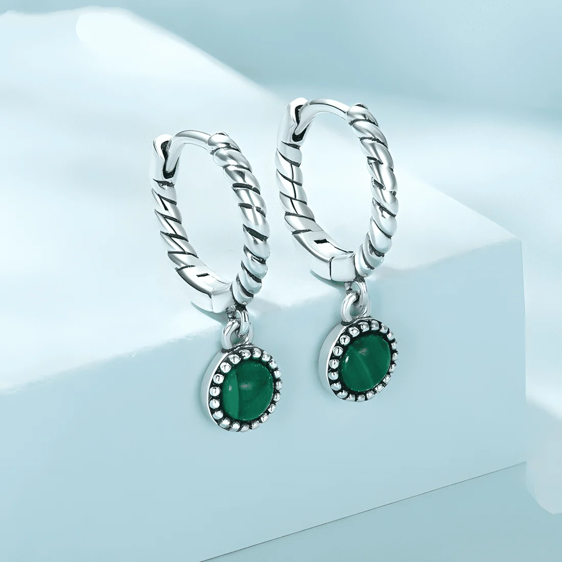 Pendientes de Aro con Malaquita <myexti><span>Plata de Ley 925, chapada en oro blanco, con piedras de malaquita</span></myexti> - Imagen 3