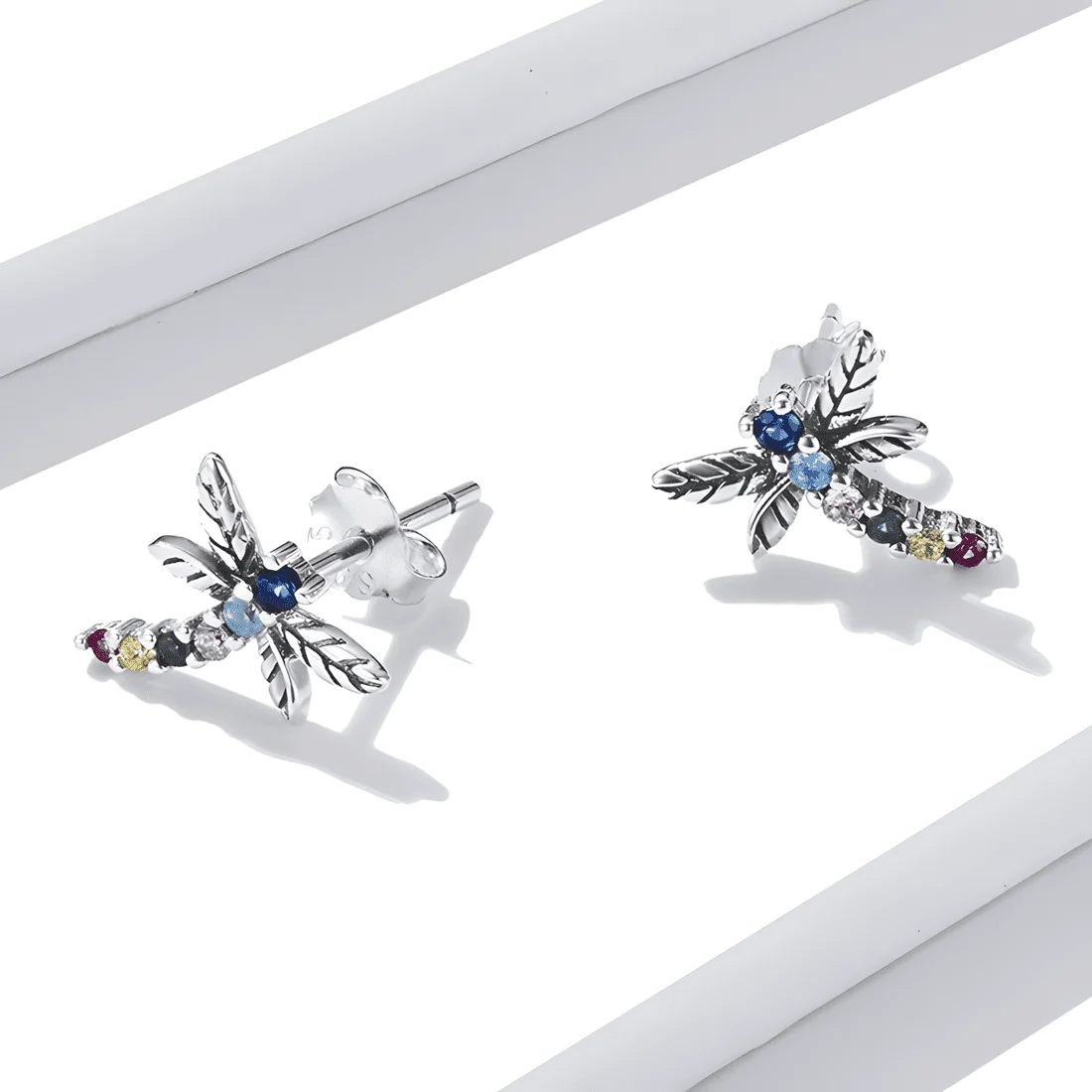 Pendientes de Libélulas <myexti><span>Plata de Ley 925, chapada en oro blanco, con circonitas de colores</span></myexti> - Imagen 4