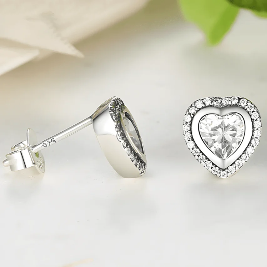 Pendientes de Botón Corazones Brillantes <myexti><span>Plata de Ley 925, chapada en oro blanco, con circonitas</span></myexti> - Imagen 3
