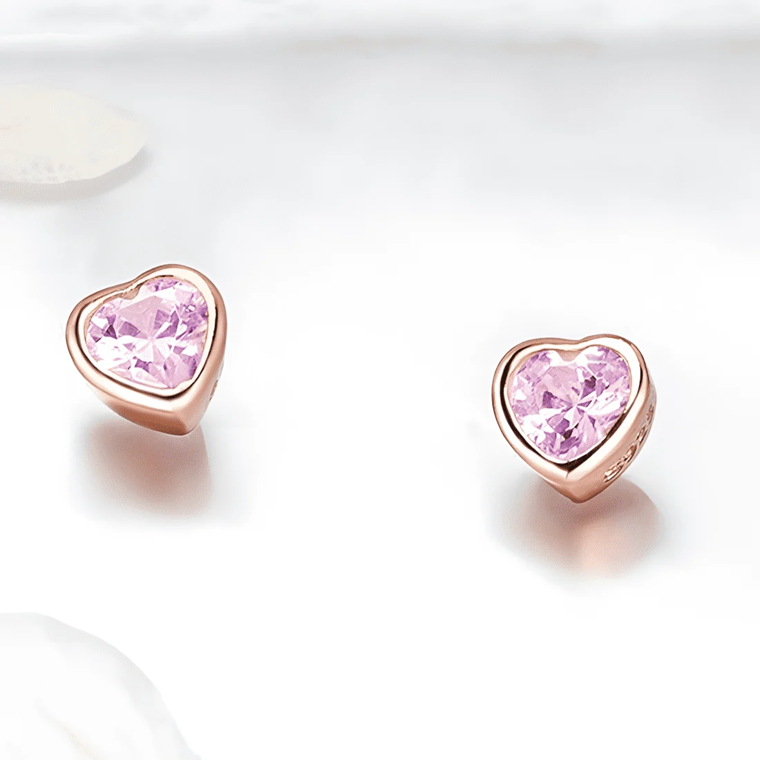 Pendientes de Botón Corazones Rosas <myexti><span>Plata de Ley 925, chapada en oro rosa, con circonitas rosas</span></myexti> - Imagen 3