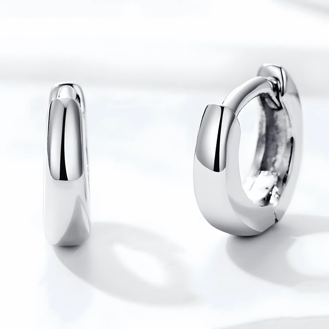 Pendientes de Aro Liso <myexti><span>Plata de Ley 925, chapada en oro blanco</span></myexti> - Imagen 3