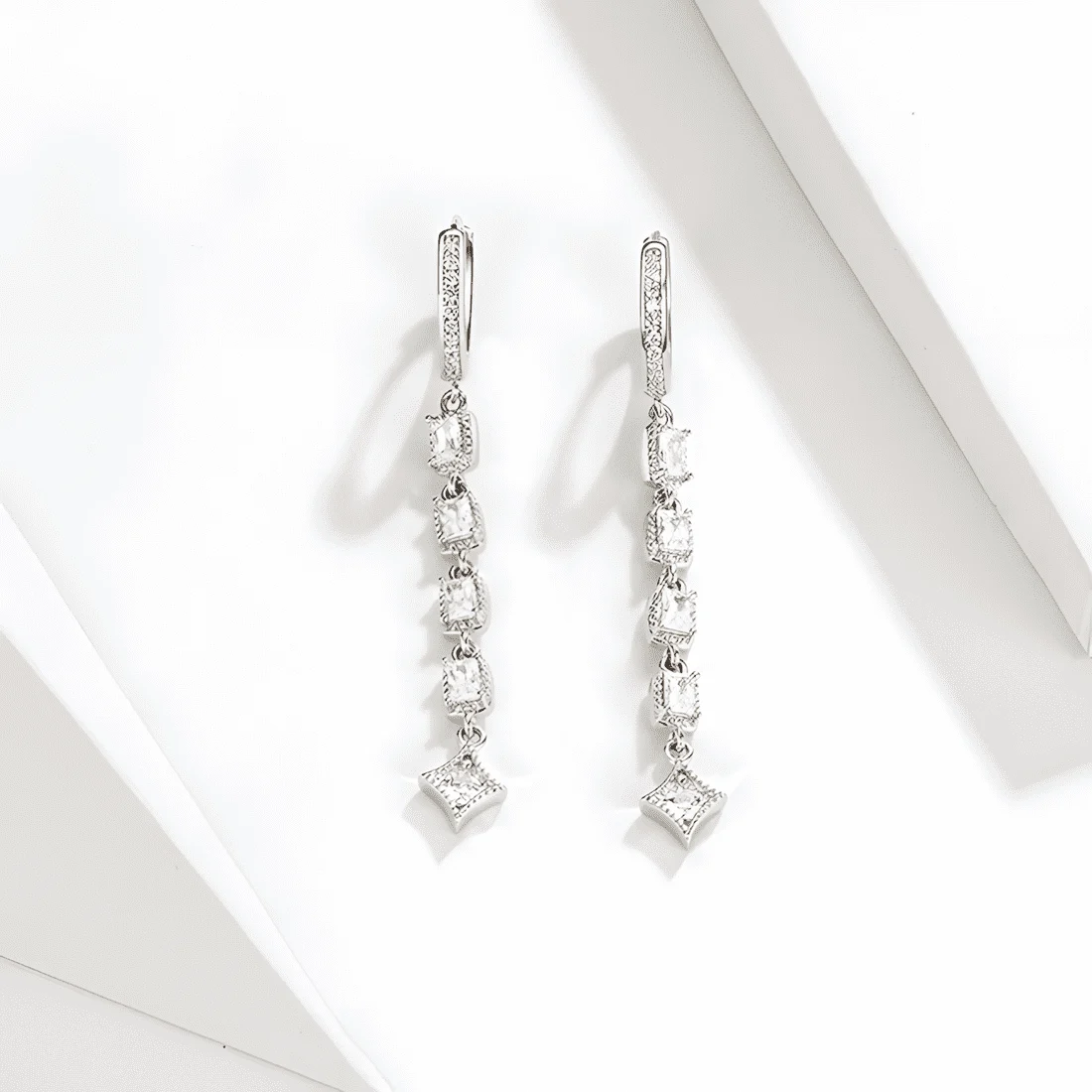 Pendientes de Gota Colgantes Brillantes <myexti><span>Plata de Ley 925, chapada en oro blanco, con circonitas</span></myexti> - Imagen 3