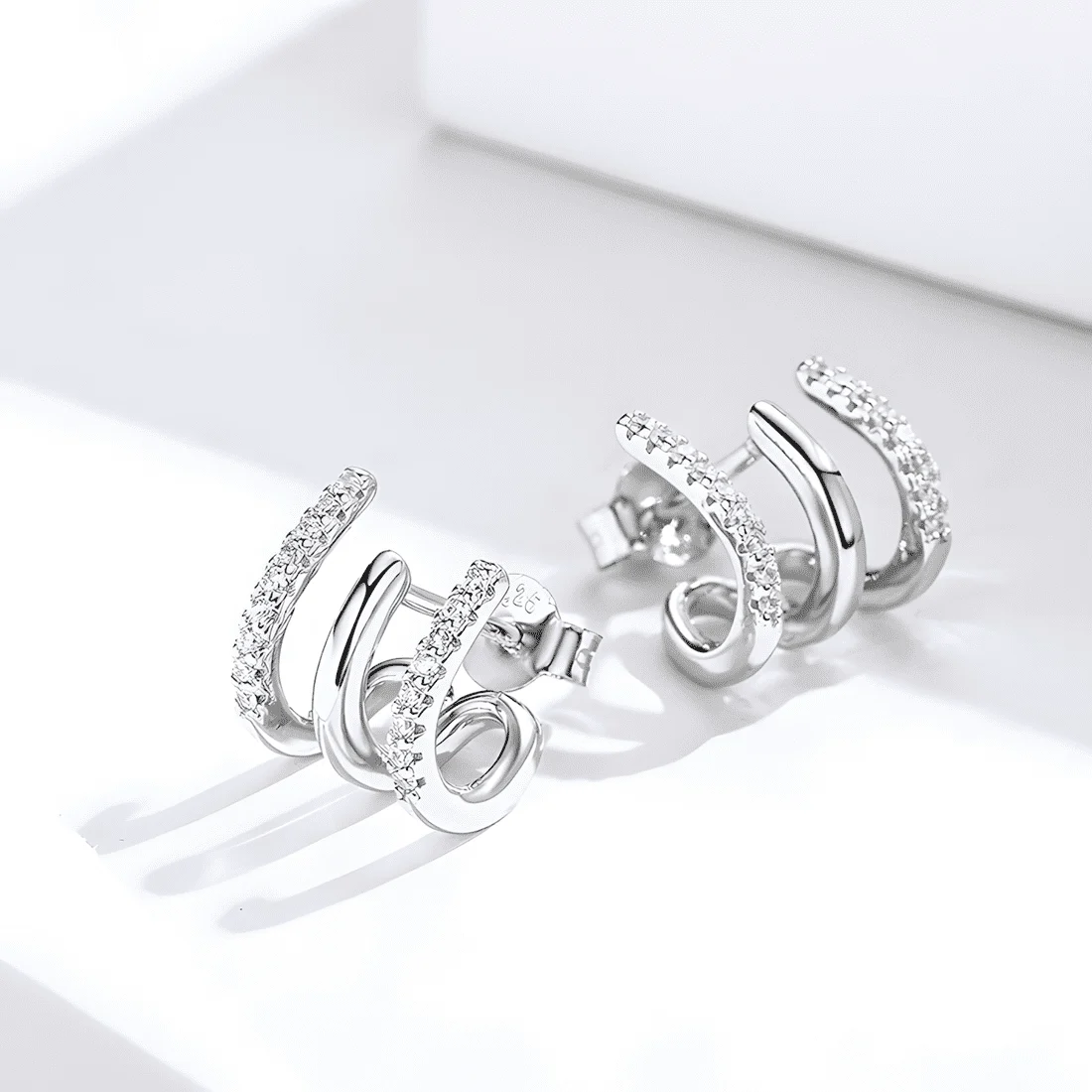 Pendientes de Aro Triples <myexti><span>Plata de Ley 925, chapada en oro blanco, con circonitas</span></myexti> - Imagen 4