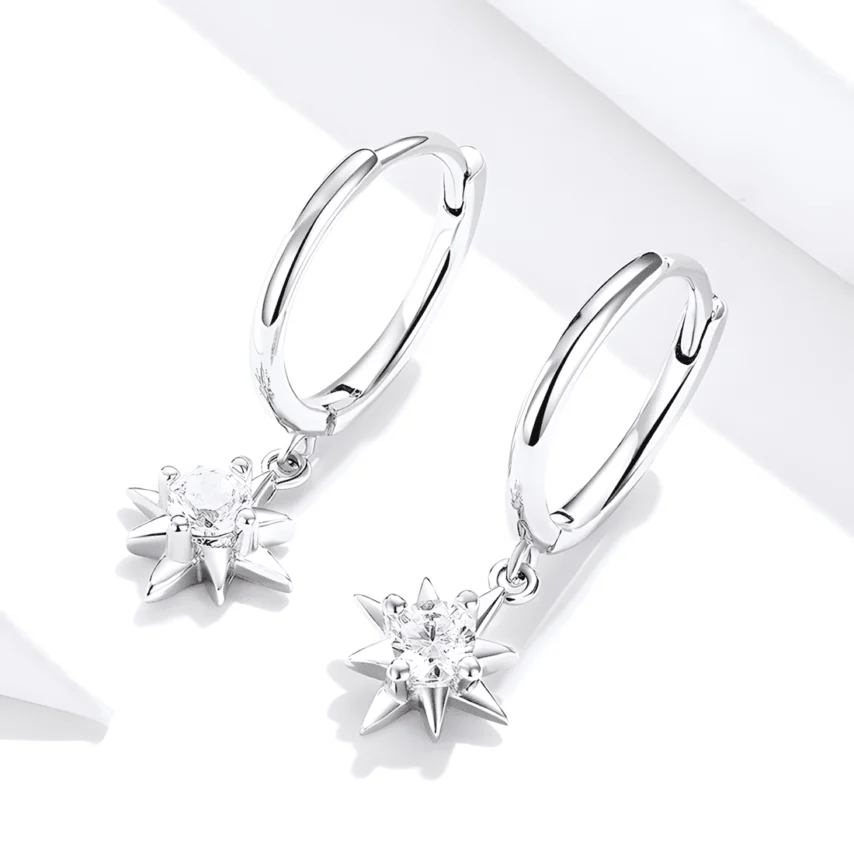 Pendientes de Aro con Estrellas Colgantes <myexti><span>Plata de Ley 925, chapada en oro blanco, con circonitas</span></myexti> - Imagen 3