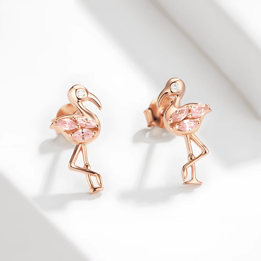 Pendientes de Botón Flamenco <myexti><span>Plata de Ley 925, chapada en oro rosa, con circonitas rosas y blancas</span></myexti> - Imagen 4
