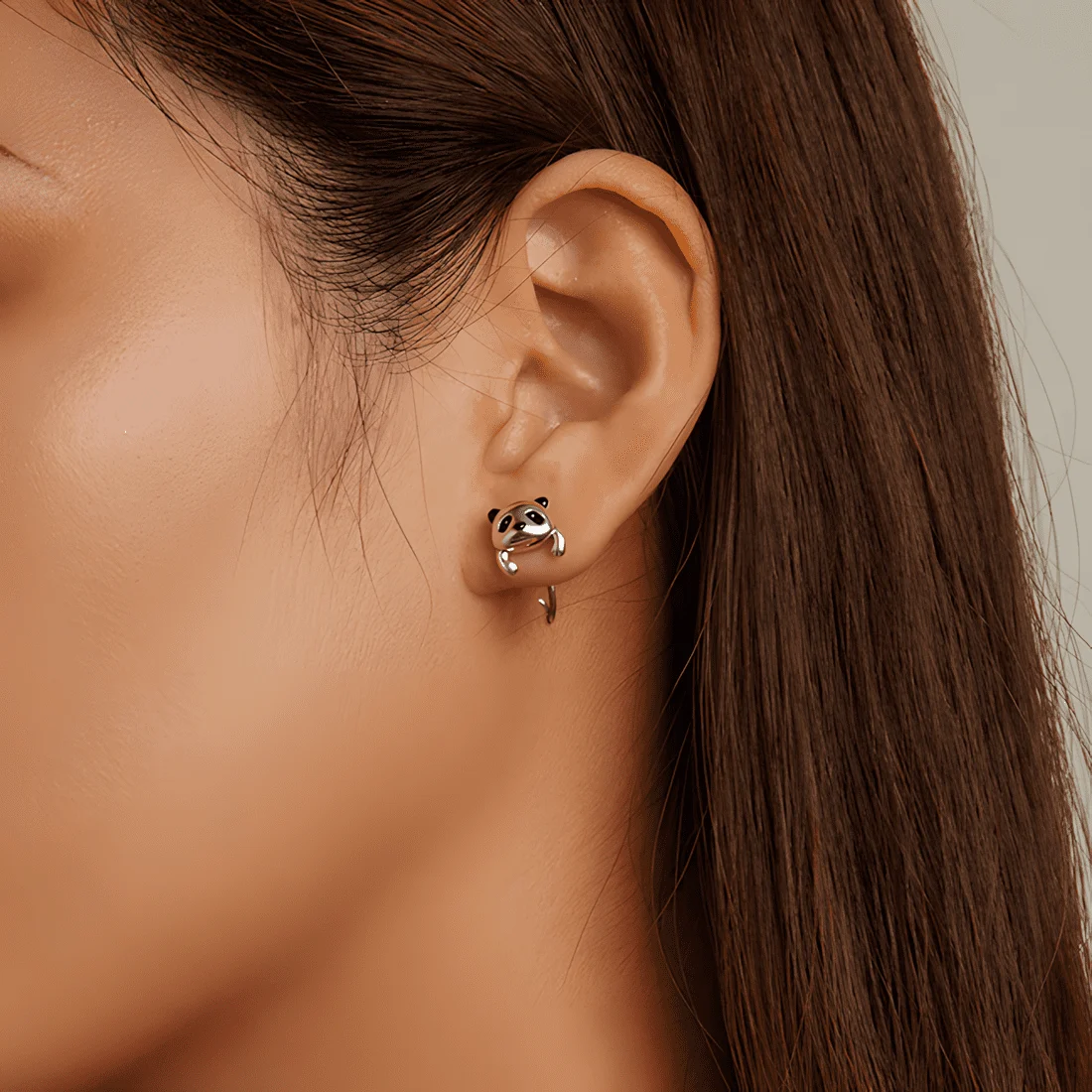 Pendientes de Botón Panda <myexti><span>Plata de Ley 925, chapada en oro blanco, con detalles esmaltados en negro</span></myexti> - Imagen 2