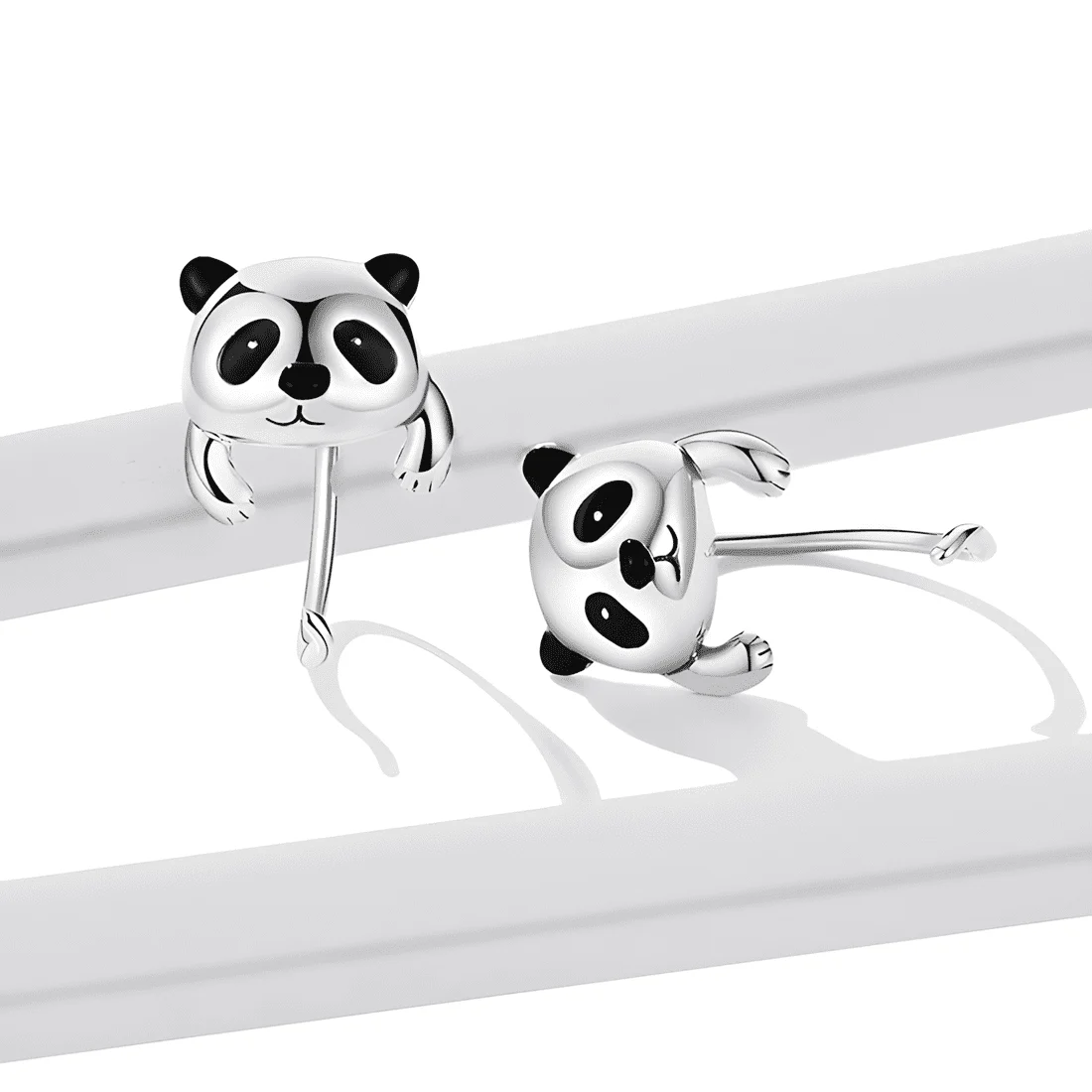 Pendientes de Botón Panda <myexti><span>Plata de Ley 925, chapada en oro blanco, con detalles esmaltados en negro</span></myexti> - Imagen 4
